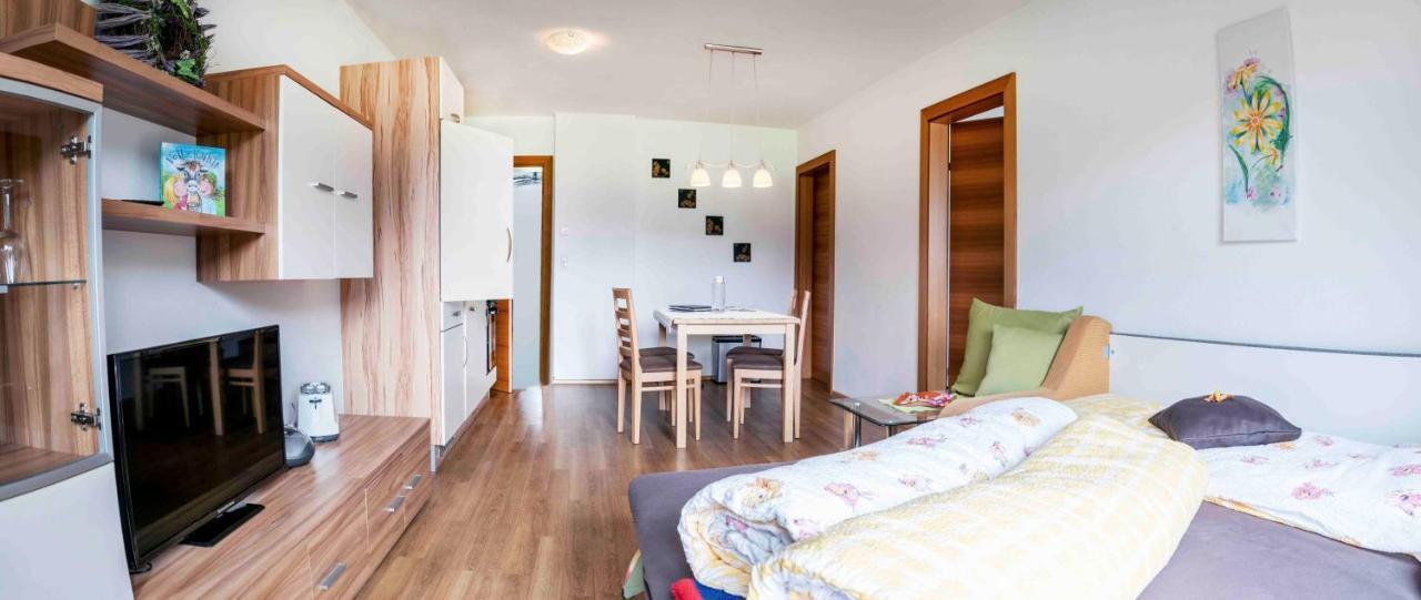 Honzarhof Apartment Langenfeld Bagian luar foto
