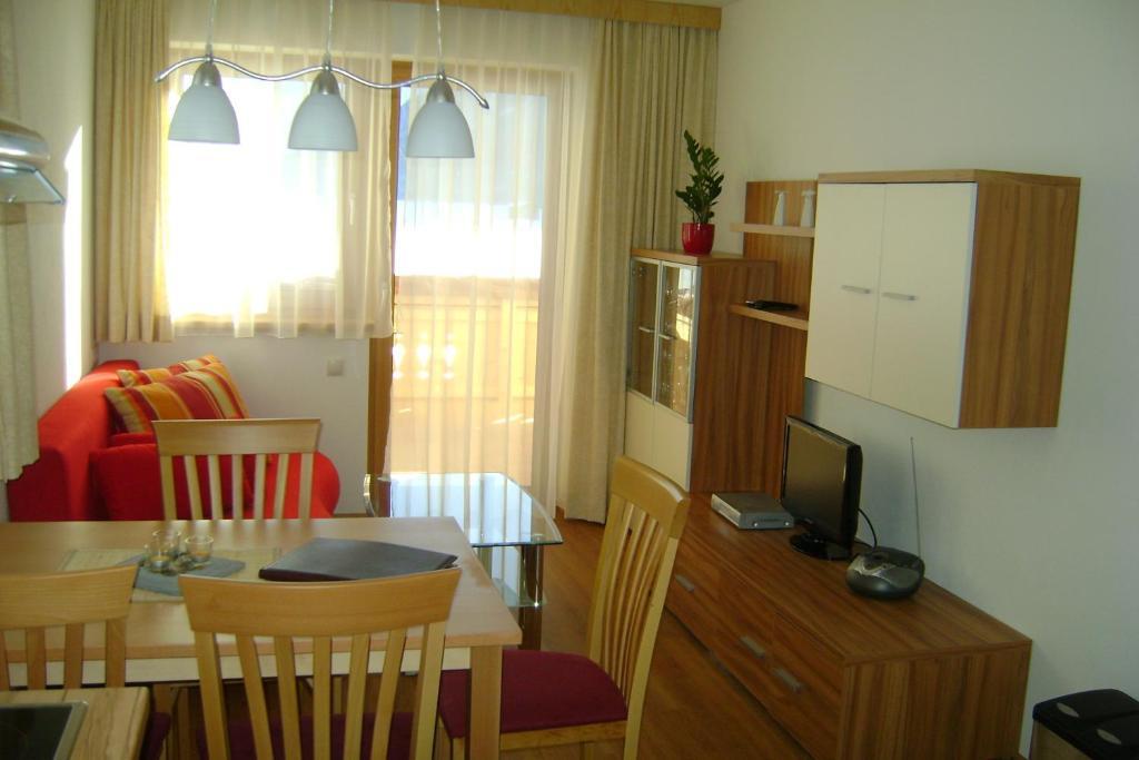 Honzarhof Apartment Langenfeld Ruang foto